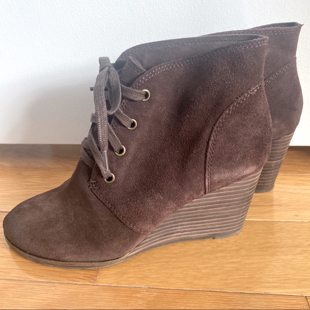 Lucky suede wedge ankle booties
